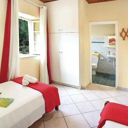 Bouritsa Villa *